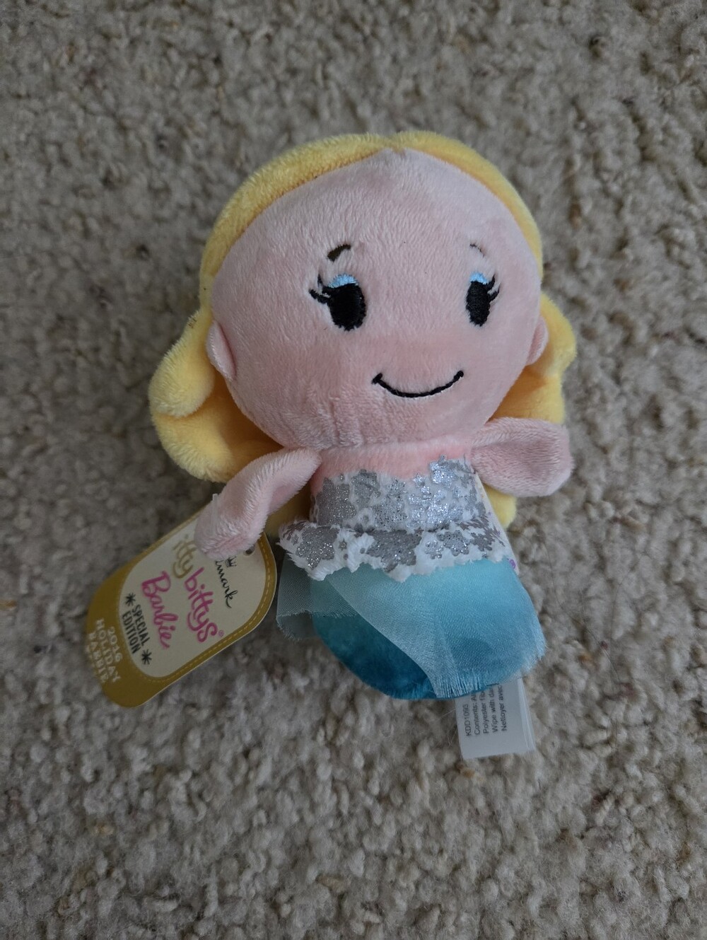 Hallmark Itty Bittys Barbie Plush 2016 Holiday Barbie Special Edition NWT